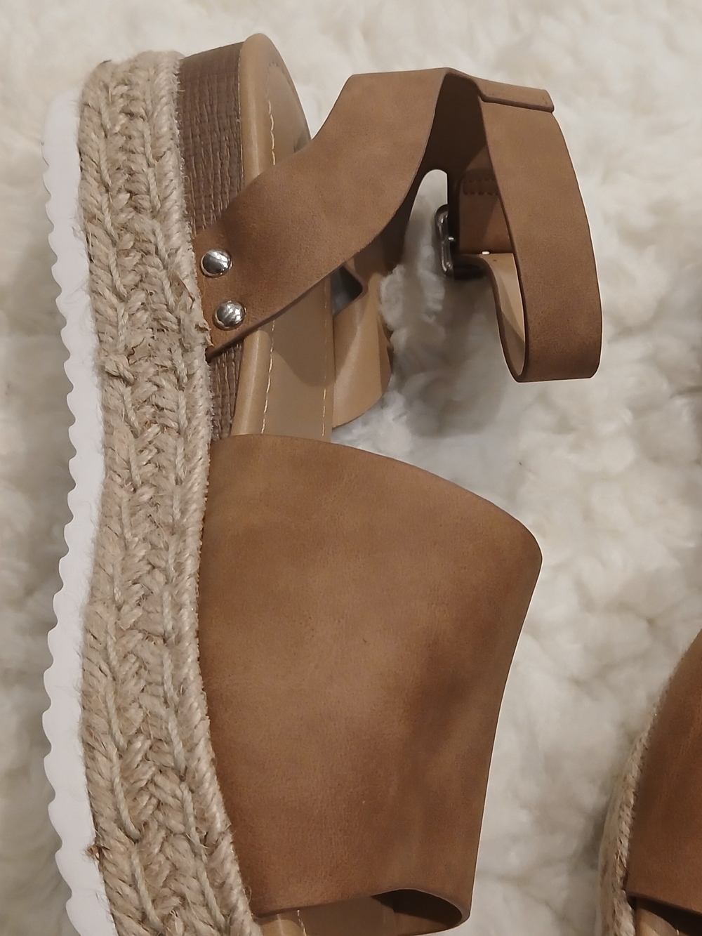 Women's Soda Tan Platform Espadrille Sandals Size 10